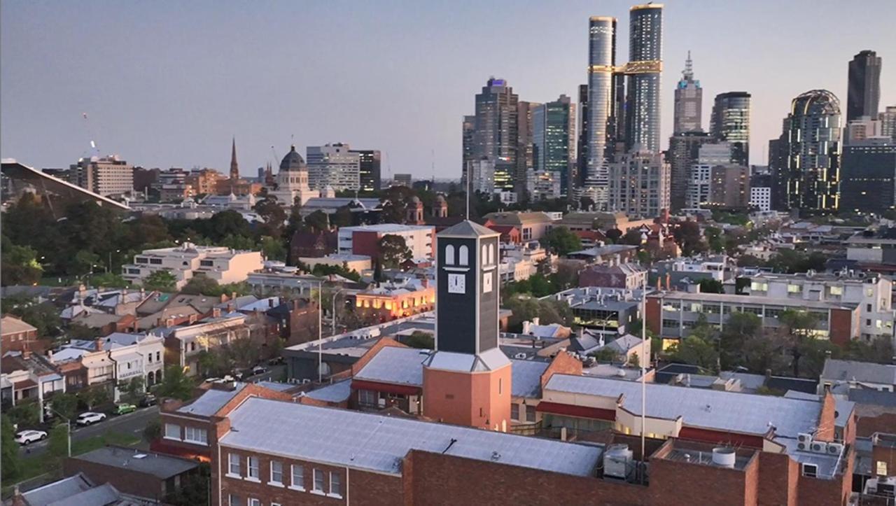 Clocktower Apartment Hotel Melbourne Exteriör bild